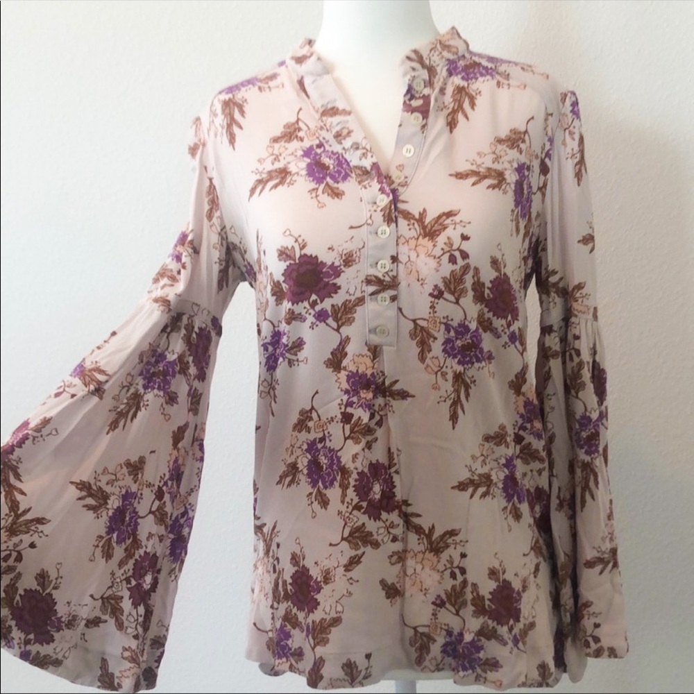 ✨ Free People Bell Sleeve Tunic ✨